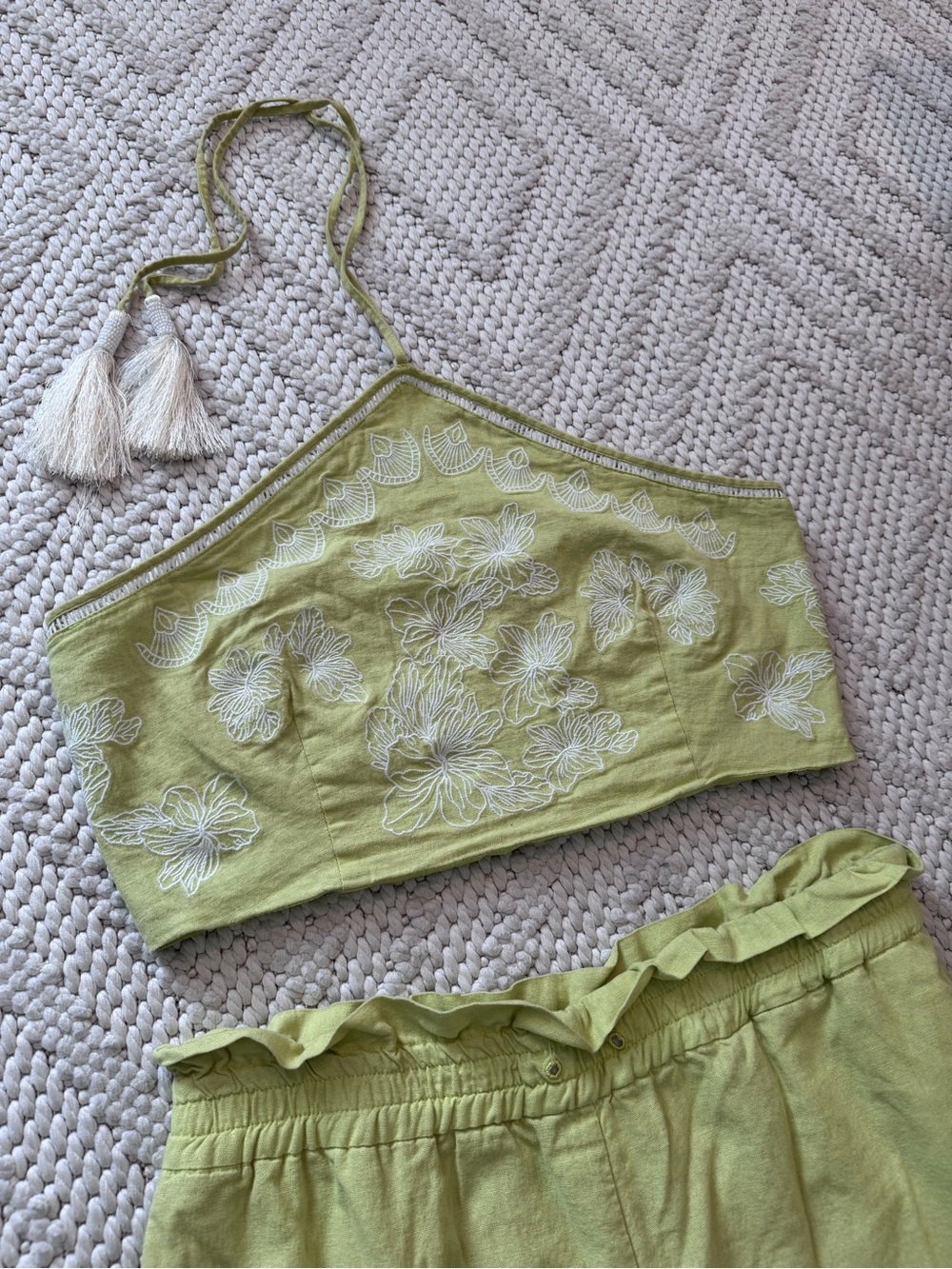 House of Harlow 1960 Lime Green Embroidered Crop Halter Top & Wide Leg Pants Set - Picture 2 of 10